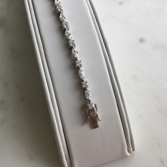 Sterling 7” Marquise & Round Cz Tennis Bracelet - Picture 12 of 16